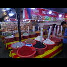 Uns wunderte, wie groß die Nachfrage nach Süßigkeiten war